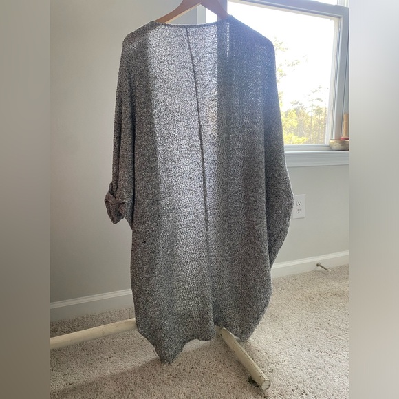Oversized shawl - Picture 2 of 5
